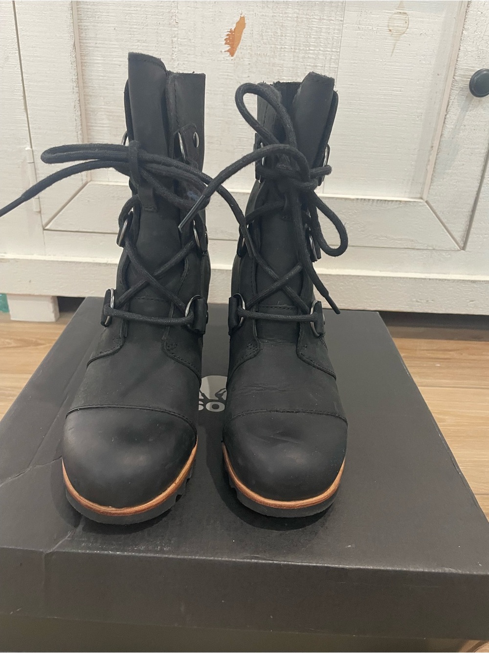 Sorel Black Lace-Up Women's Combat Boots with Tan Welt